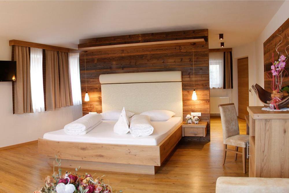 Hotel Nussbaumerhof *** 罗登格 外观 照片